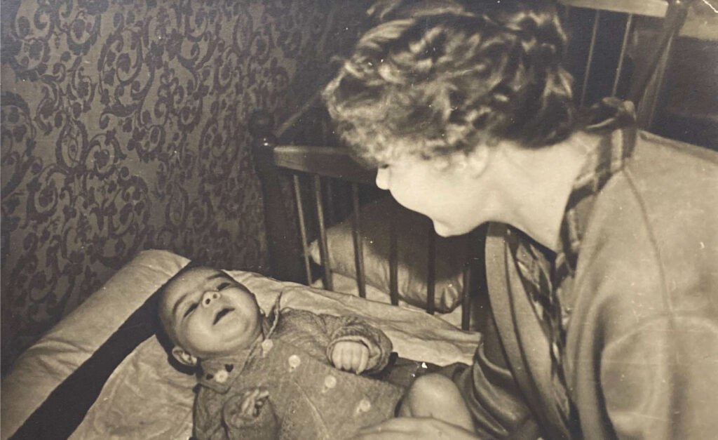 Первые месяцы жизни Мама рядом