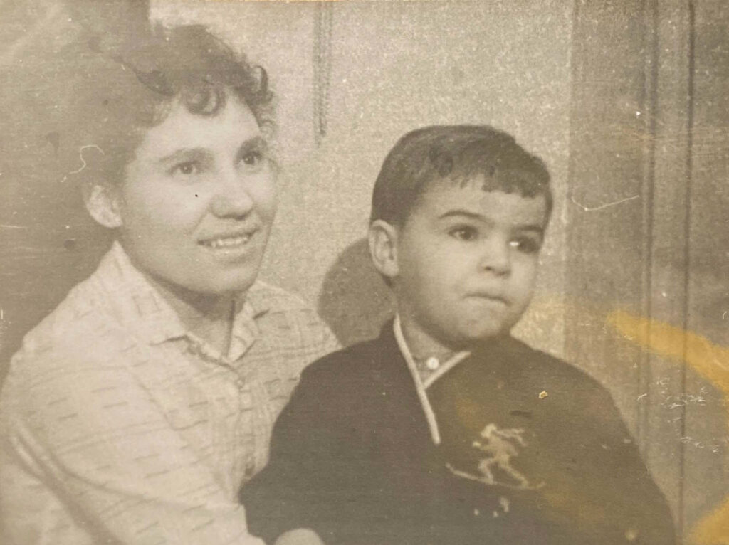 Тетя Галя всегда со мной