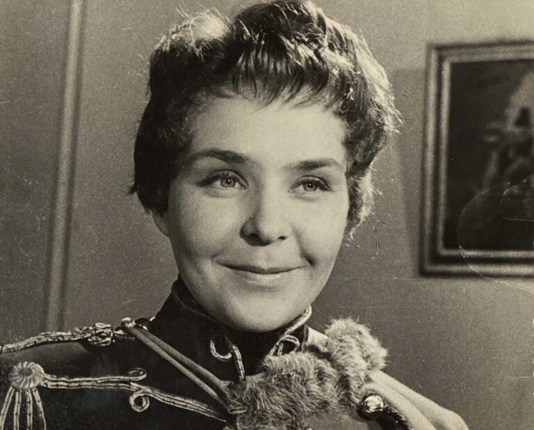 Пробы мамы на роль в фильме "Гусарская баллада"