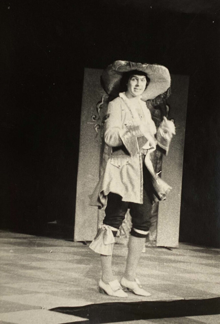 Институт. Спектакль "Полоумный Журден"